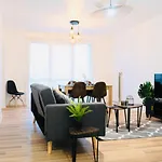 Bella Luna Ii - Elegant Centre - Parking Gratuit - Wifi Ultra Rapide-appareil Massage-netflix-jeu Societe Daire *
