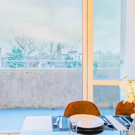 شقة Bella Luna Ii - Elegant Centre - Parking Gratuit - Wifi Ultra Rapide-appareil Massage-netflix-jeu Societe تروي