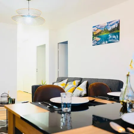Apartmán Bella Luna Ii - Elegant Centre - Parking Gratuit - Wifi Ultra Rapide-appareil Massage-netflix-jeu Societe *