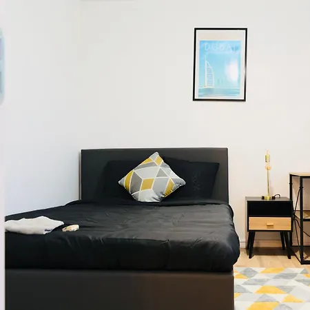 Bella Luna Ii - Elegant Centre - Parking Gratuit - Wifi Ultra Rapide-appareil Massage-netflix-jeu Societe Troyes